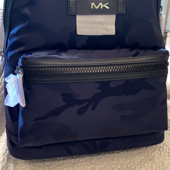 Mk backpack - Picture 2 of 6